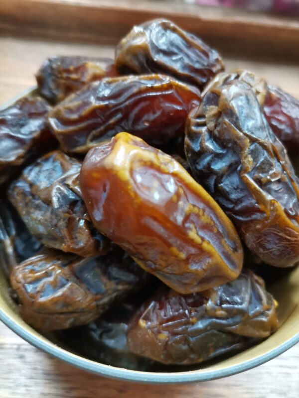 Dates Pitted